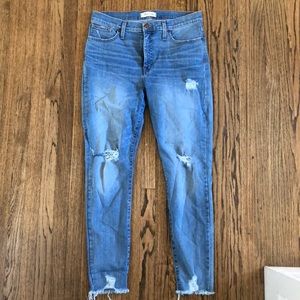 EUC raw hem 9” high rise skinny Madewell jeans 31